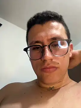 Kurtxxx22 网络视讯表演