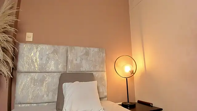 KatrionaNyx's Live XXX Chat