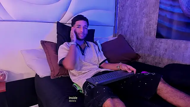 Thiagoferreti webkamerás műsora