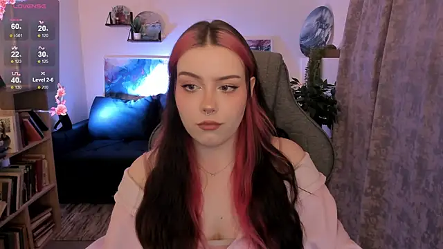 CoraMiel Live XXX-Chat