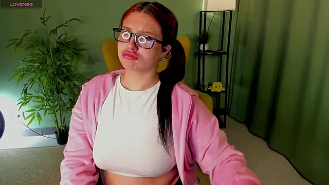 nicolewoss' Live XXX Chat