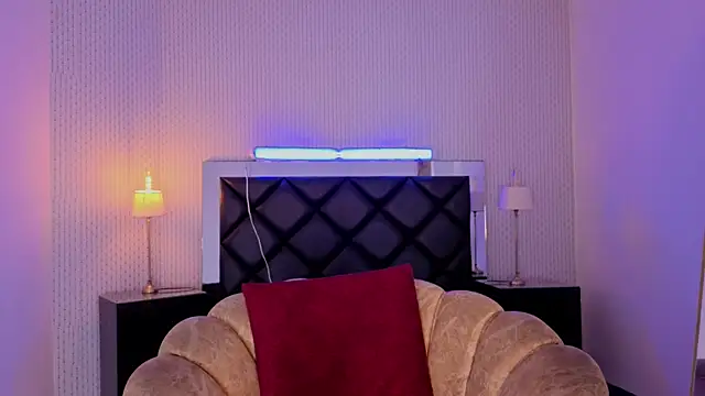 nova_salvatore 在線直播表演