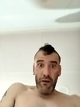 Show modela raulacab na web-kameri