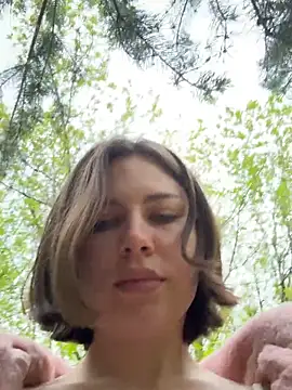 Živý XXX chat JessieeFlirty