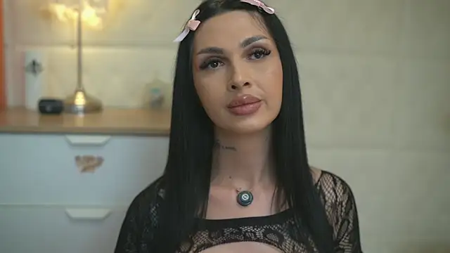 SinfulStar's Live XXX Chat
