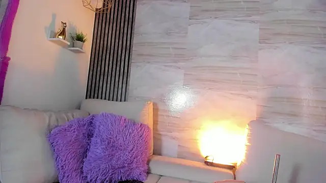 Liaa_cams লাইভ XXX চ্যাট