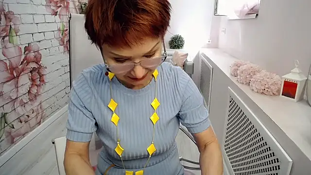 Cutie_Asya élő XXX-chatje