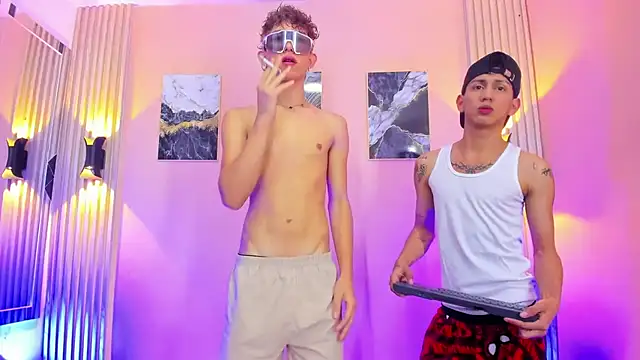 Marcus_and_Tonyn Live XXX chat