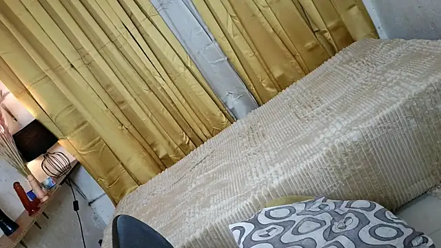 Ladymikaela 在線直播表演