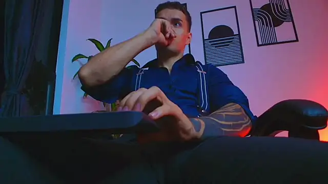 Chatroom XXX en direct de ALPHA_DOMINUS_