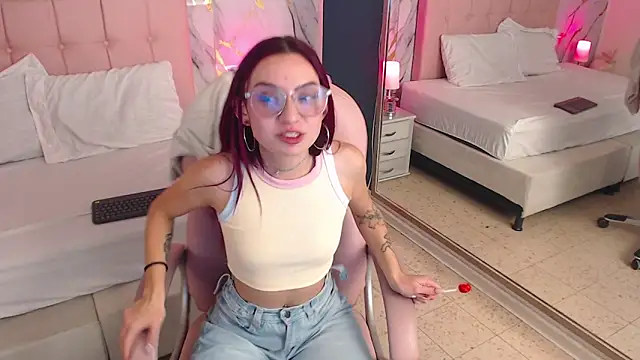 Czat XXX na żywo – Red_kytty6
