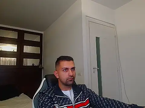 BryceReign live XXX chat
