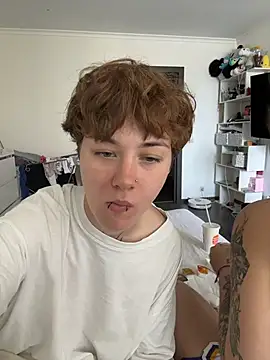 IceMur's Live XXX Chat