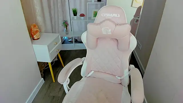 Nika_Jonson – Naživo XXX chat