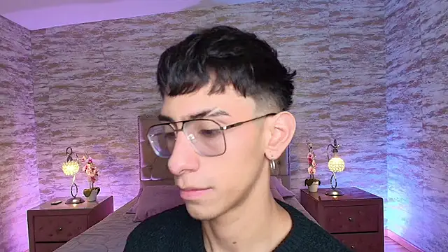 Evans_Noir Webcam Show