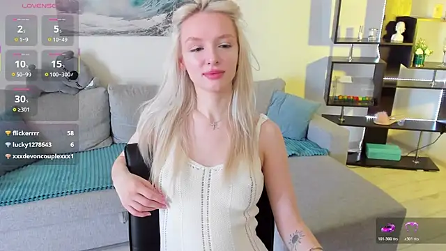 AleksaBlonde live XXX chat