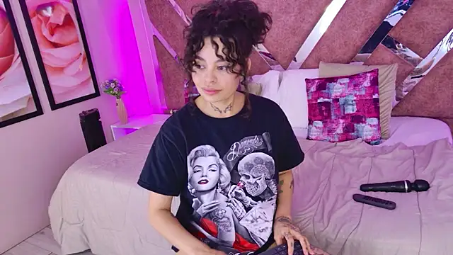 KatherineGomez Chat XXX in diretta