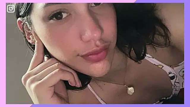 diamonddaphne's Webcam Show