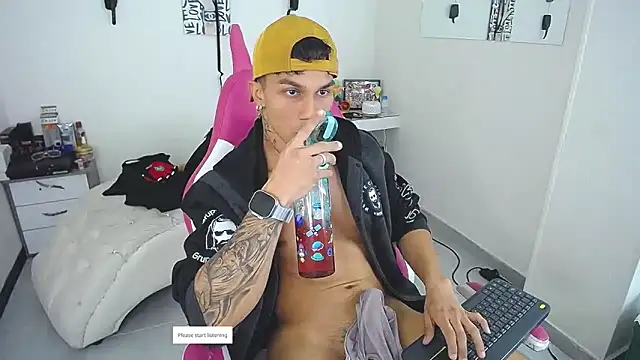 Chat XXX en directo de Leonard_Price