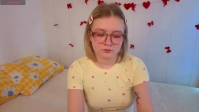 XXX chat uživo modela leazy_peazy