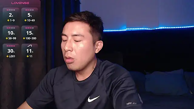 andrewmhilton_'s Live XXX Chat