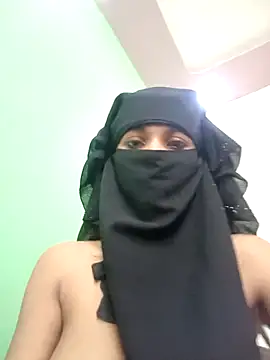 Aafreen_36 Adlı Modelin Canlı XXX Sohbeti