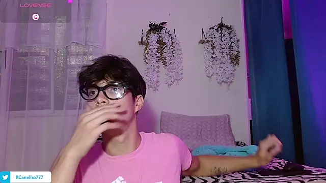 Chat XXX en directo de COUPLEHOTTDF