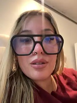 Mialunaxx লাইভ XXX চ্যাট