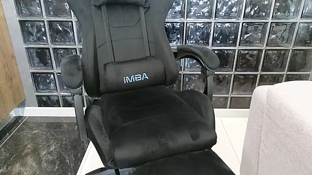 chantatummm's Live XXX Chat