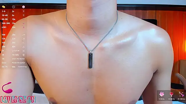 Leo_Savage_ Pertunjukan Webcam