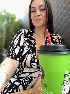 دردشة CrazyTori الجنسية المباشرة