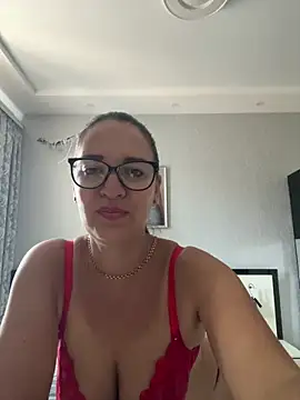Show modela Milana8263 na web-kameri
