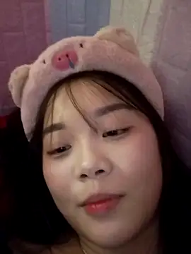 Chat XXX en directo de Baa-bee22