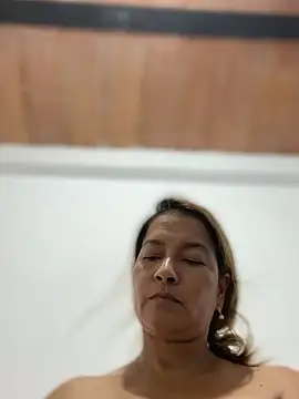 Jlo_69 লাইভ XXX চ্যাট