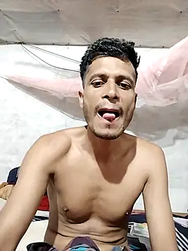 Priankaboudi Pertunjukan Webcam