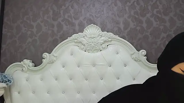 Chat +18 de Hajar_Kar ao vivo
