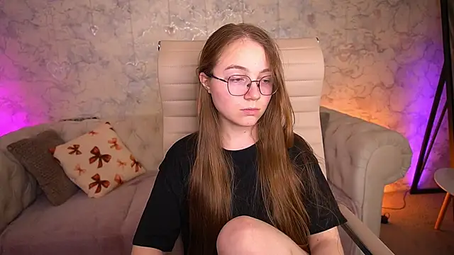 Chat +18 de ArrinaWairr ao vivo