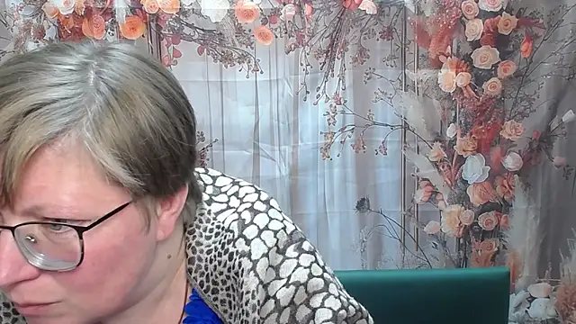 RadaChudna live XXX chat