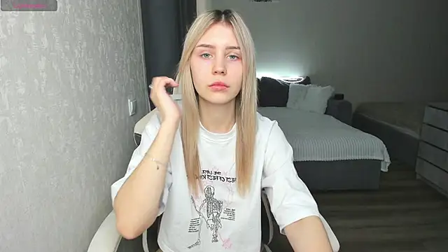 adel_miller Adlı Modelin Canlı XXX Sohbeti