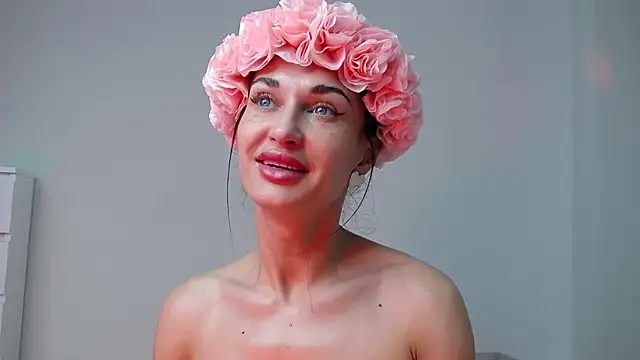 AriannaCruise: онлайн-секс-чат