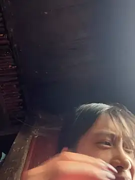 SuryOx9のライブXXXチャット