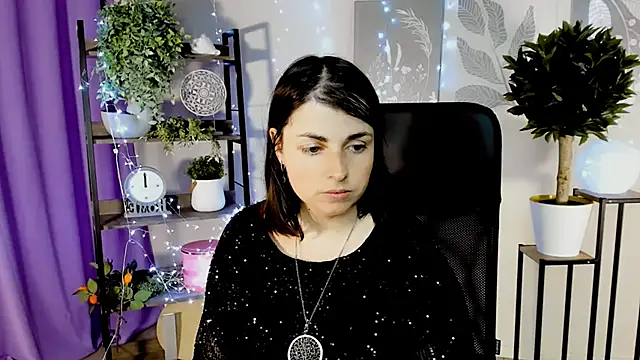MartaEdams' Live XXX Chat
