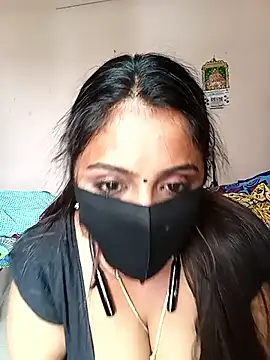Show de queendivya na webcam