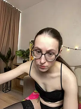 MartiniiSelenna live XXX chat