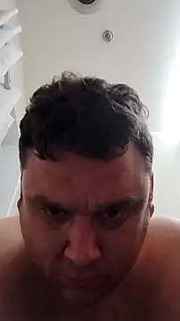 ShakeyJ87 webkamerás műsora