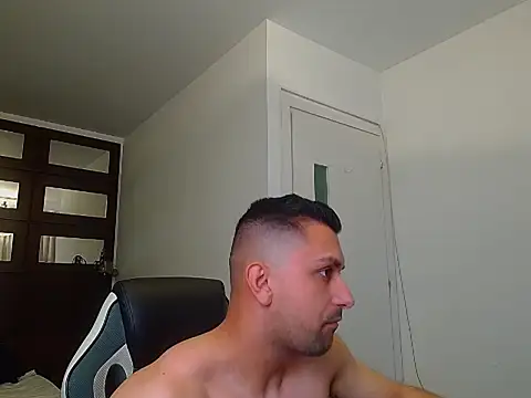 BryceReign – Live XXX-chat