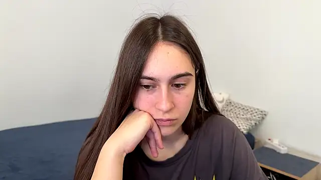 AliceKolltt: απευθείας συνομιλία ΧΧΧ