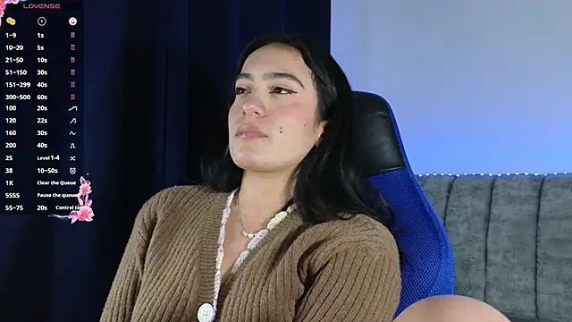ZaraDames_ Chat XXX in diretta