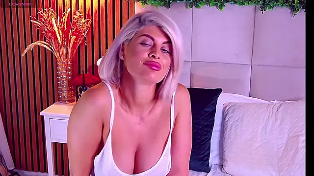 Chatroom XXX en direct de BunnyGoneBad