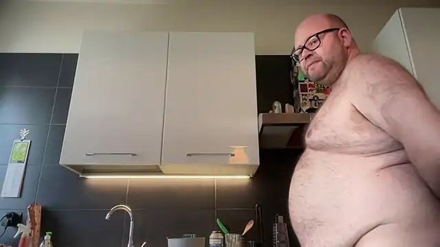 theitalianbear Live XXX-Chat